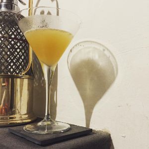 An image of the Artists Special Cocktail cocktail submitted by n0tquitethere that contains Blended Scotch, Amontillado Sherry, Gooseberry Syrup and Lemon