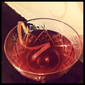 An image of the Defensio cocktail submitted by n0tquitethere that contains Agricole Rhum, Curaçao Triple Sec, Turin Bitters, Dry Vermouth and Orange