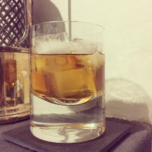 An image of the Godfather cocktail submitted by n0tquitethere that contains Blended Scotch and Amaretto