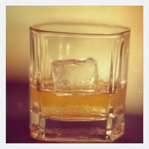 An image of the Gold Rush cocktail submitted by n0tquitethere that contains Bourbon, Honey Syrup and Lemon