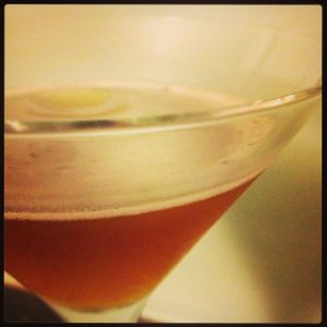 An image of the Golden Heath cocktail submitted by n0tquitethere that contains Drambuie, Gold Rum and Cream Sherry