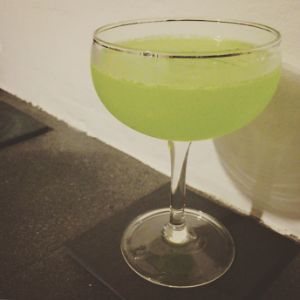 An image of the Suntory Cocktail cocktail submitted by n0tquitethere that contains Lemon Vodka, Midori Melon Liqueur and Grapefruit